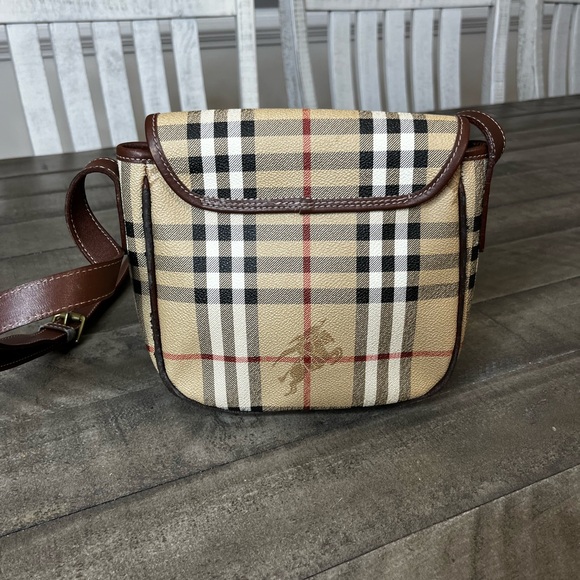 BURBERRY’S Vintage Check Crossbody - Picture 2 of 6